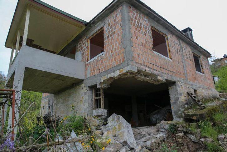 Vali Yavuz, heyelan bölgesini inceledi G3