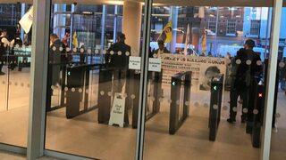 İngiltere'deki TRT World merkezine PKK yandaşları tarafından saldırı! 