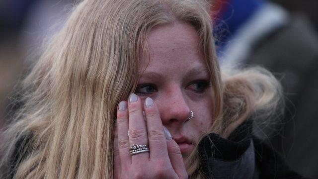 Anzak torunları dedelerini gözyaşları içinde andı