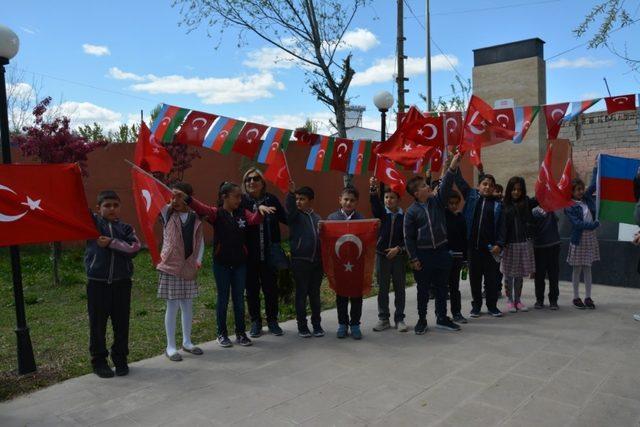 Hakmehmet köyü şehitleri anıldı