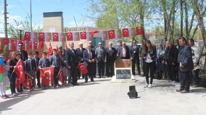 Hakmehmet k&ouml;y&uuml; şehitleri anıldı