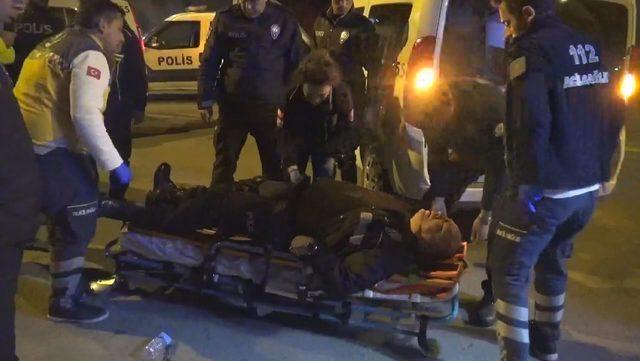 Polis, şüpheli aracı lastiklerine ateş açarak durdurdu