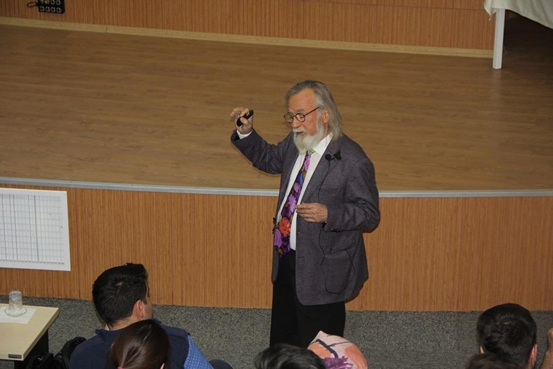 Evrenin merak edilen sırları ET&Uuml;&rsquo;de konuşuldu