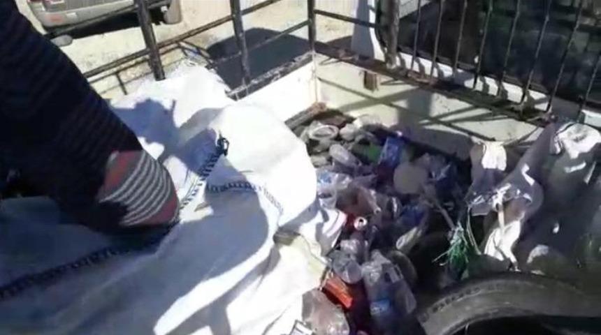 Atık taşıyan kamyonette ka&ccedil;ak sigara ele ge&ccedil;irildi