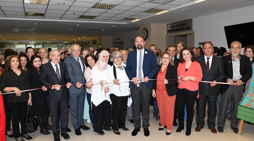 &Ccedil;iğli&rsquo;de el sanatları sergisine yoğun ilgi