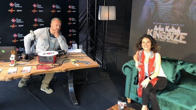 Troy Apple İş Geliştirme Direktörü Aslı Aras Arka Koltuk King Size'da