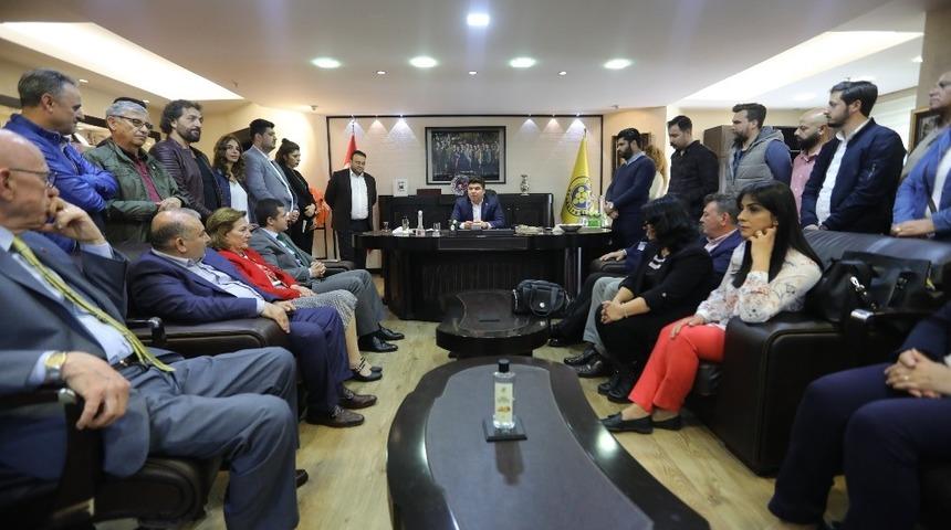 CHP İzmir İl Teşkilatı’ndan Kılıç’a tebrik ziyareti