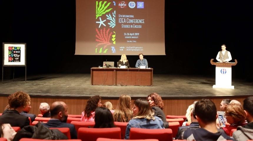 GAÜN’de uluslararası İngiliz Dili ve Edebiyatı Araştırmaları konferansı