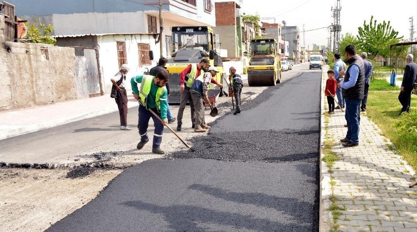 Akdeniz&rsquo;in fen işleri ekipleri aralıksız &ccedil;alışıyor