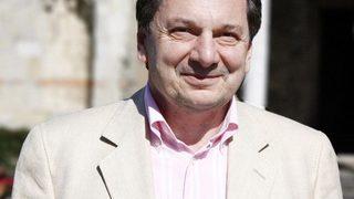 Vedat Milor'den takipçisine olay yanıt! 'Sana ne hödük' 