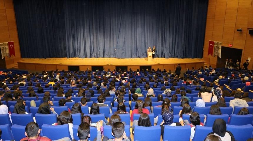 Diyarbakır&rsquo;da Necip Fazıl&rsquo;ı anlama etkinliği