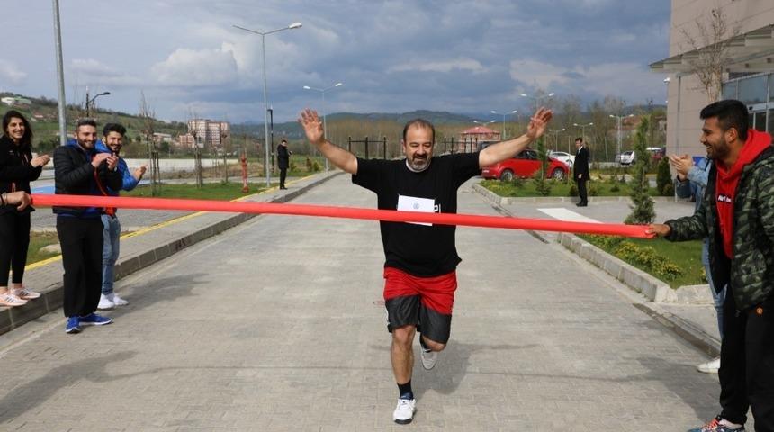 &lsquo;Dedeler&rsquo; Bartın &Uuml;niversitesi&rsquo;nde koştu