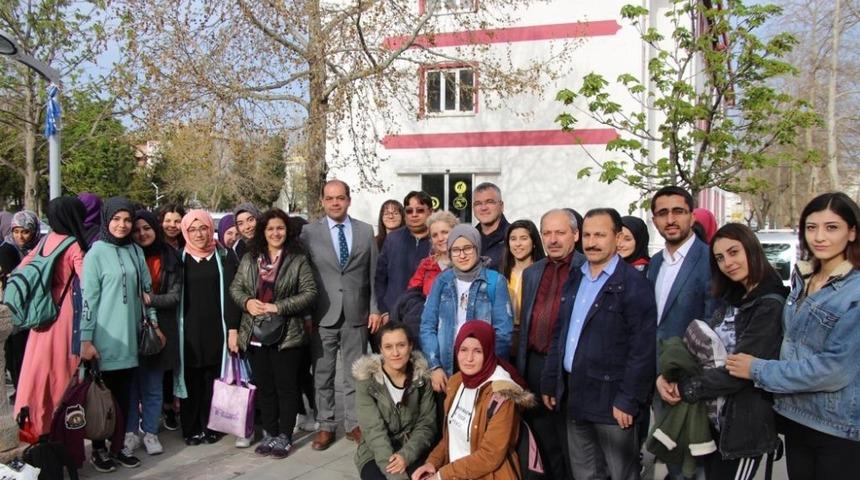 Seydişehir Belediyesi, &ouml;ğrencileri &Ccedil;anakkale&rsquo;ye g&ouml;nderiyor
