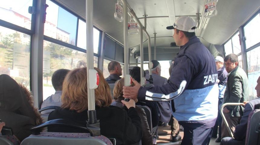 Zabıta ekipleri toplu taşıma araçlarını denetledi