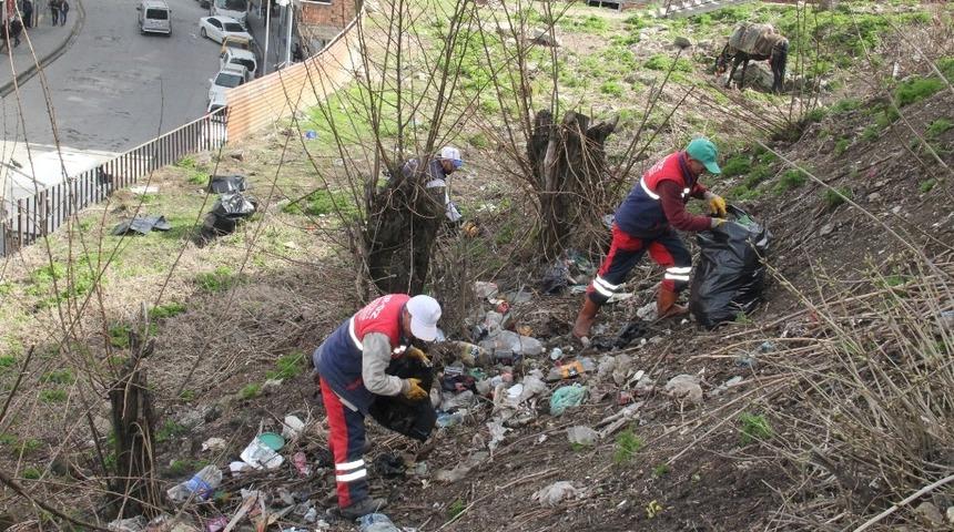 Bitlis Belediyesi’nin temizlik çalışmaları devam ediyor