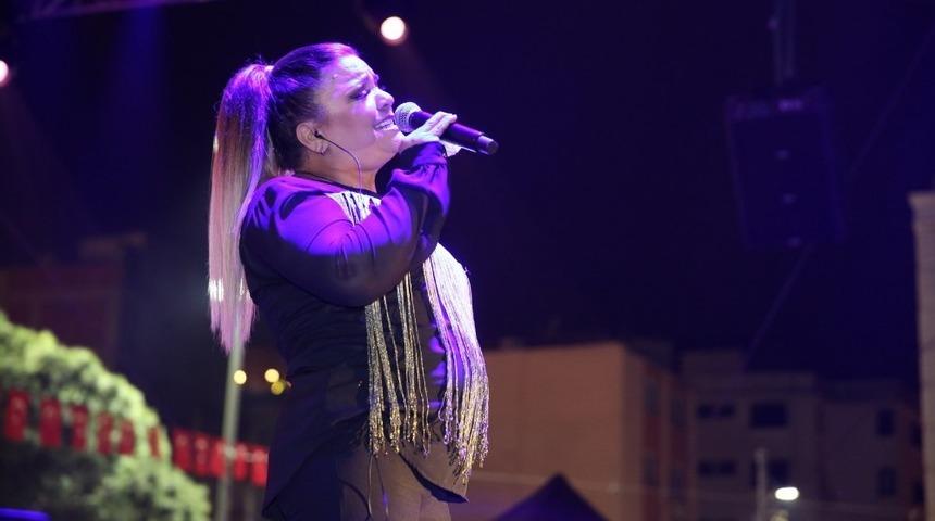 Kibariye ile festivalin coşkusu katlandı