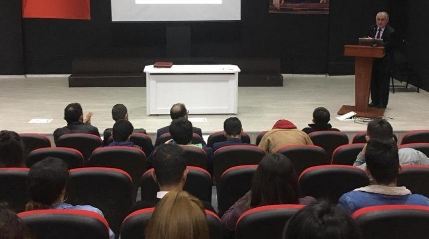 Domani&ccedil; MYO&rsquo;da &lsquo;T&uuml;ketici Hakları Bilinci ve İş Hayatında Haklar&rsquo; konulu kdnferans