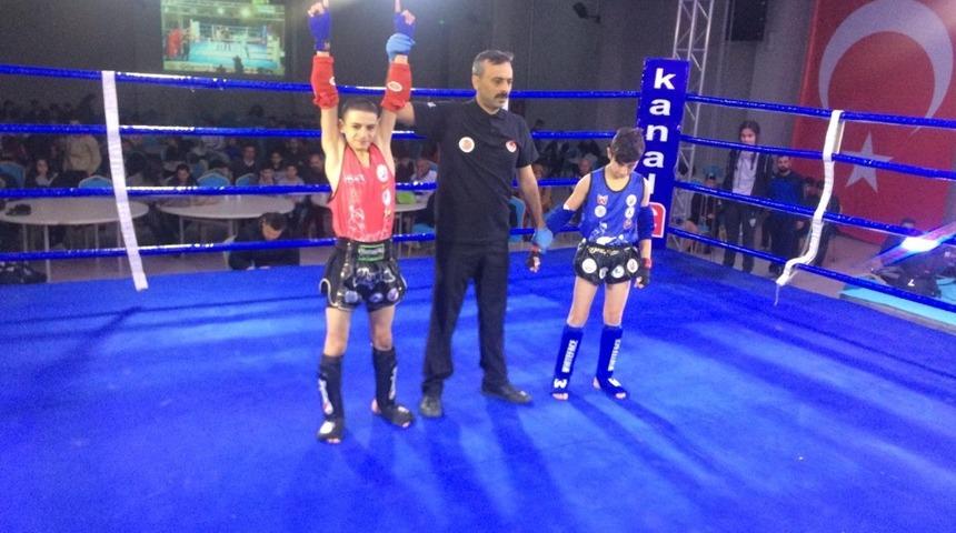 Şehzadeler&rsquo;in Muaythai şampiyonu milli takımda