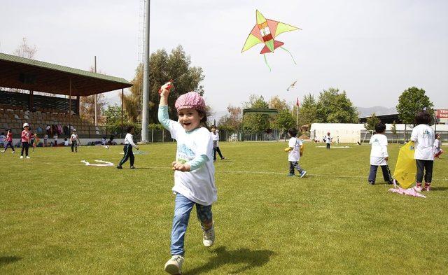 Ekolojik Kreş’ten uçurtma şenliği