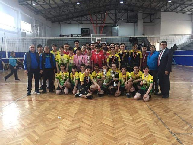 Okullar Arası Voleybol Genç (B) İl Birinciliği Müsabakaları Tamamlandı