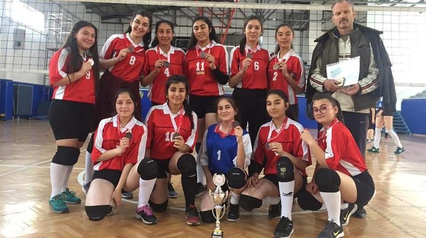 Okullar Arası Voleybol Gen&ccedil; (B) İl Birinciliği M&uuml;sabakaları Tamamlandı