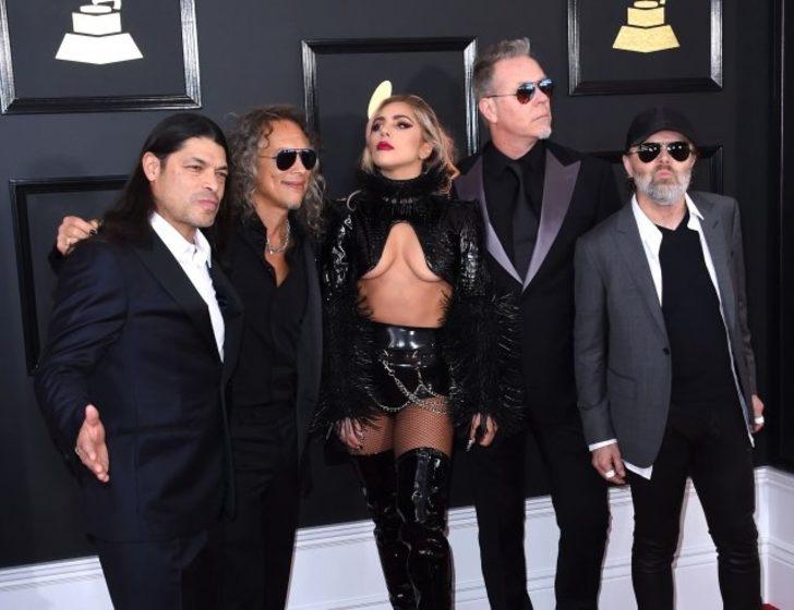 Grammy törenine bu kıyafetle geldi! G4