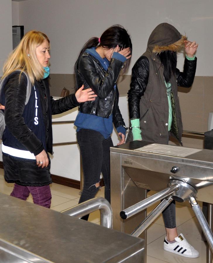 Trabzon'da dayak görüntülerini paylaşan üniversiteli kızlarla ilgili yeni karar G3