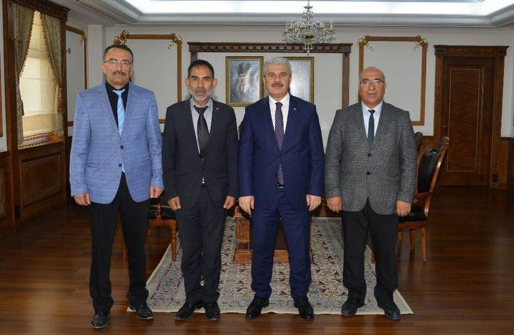 İlçe ve Belde Belediye Başkanları Vali Akın’ı ziyaret etti G1