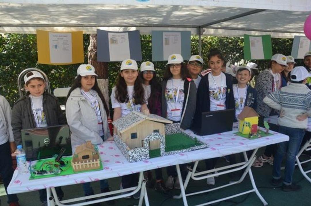 Cumhuriyet Ortaokulu&rsquo;ndan &lsquo;Robotik Kodlama Şenliği&rsquo;