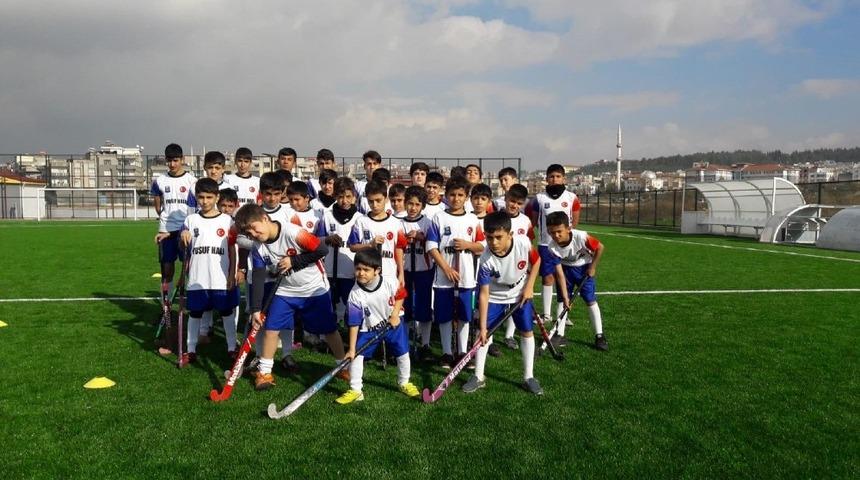 Haydi &Ccedil;ocuklar Hokeye kampanyası ses getirdi
