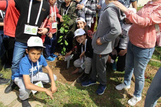 Antalya’da  ‘Yeşeren Çocuklar Projesi’ 800 çocuğa ulaştı