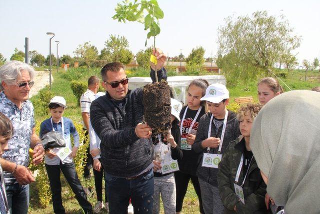 Antalya’da  ‘Yeşeren Çocuklar Projesi’ 800 çocuğa ulaştı