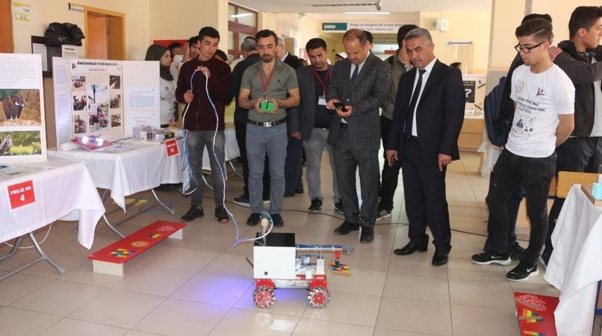 Mimar Sinan MTAL bilim fuarı ger&ccedil;ekleştirdi