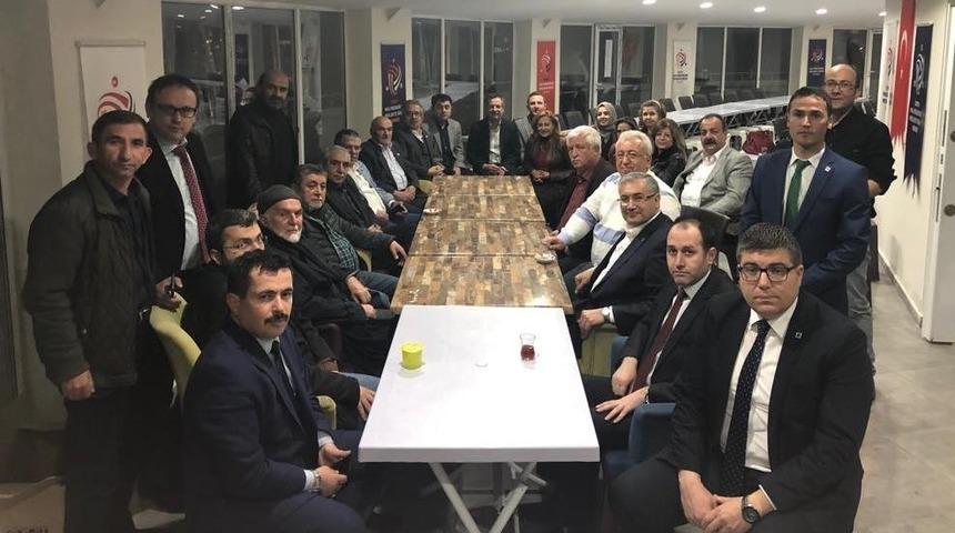 Gen&ccedil; mali m&uuml;şavirler Meslekte Birlik Derneğinde buluştu