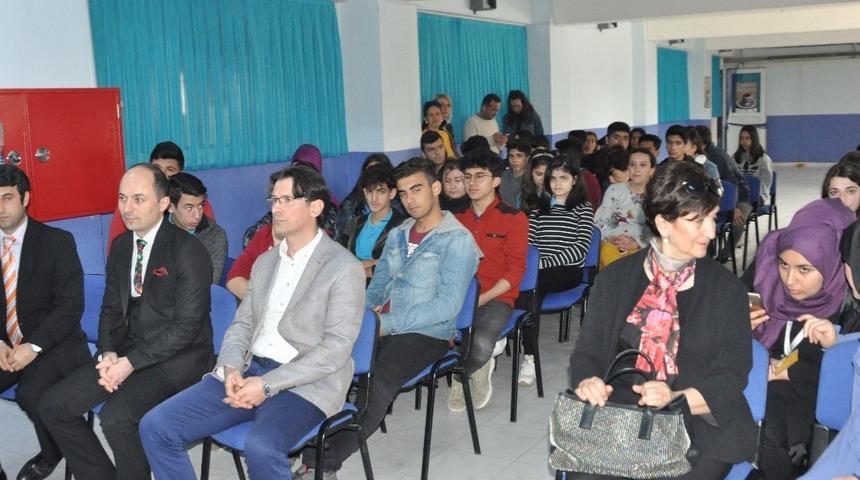 D&uuml;nyanın en hızlı parmakları Yalova&rsquo;da &ouml;ğrencilerle buluştu