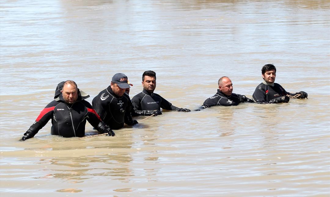 G&uuml;nlerdir aranıyor! 40 kişilik &ouml;zel ekip devreye girdi