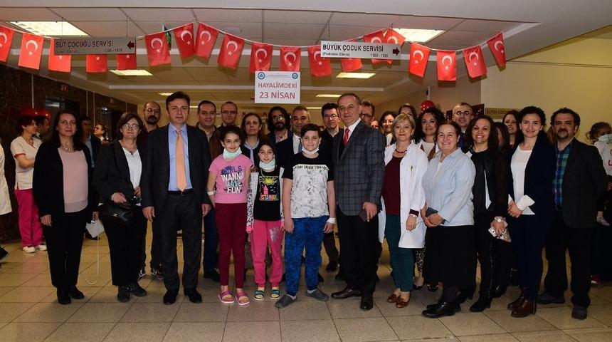 23 Nisan Coşkusu ESOGÜ Hastanesi’nde yaşandı