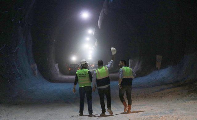 Honaz Tüneli'nde ışık göründü