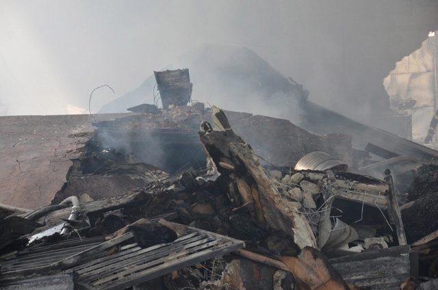Denizli'de, yangın çıkan fabrikada 4 milyon liralık hasar