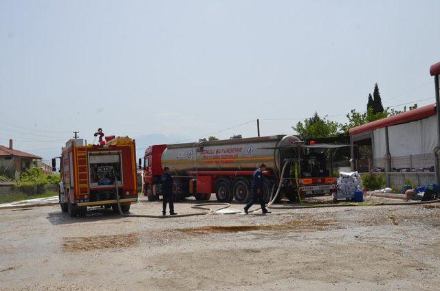 Denizli'de, yangın çıkan fabrikada 4 milyon liralık hasar