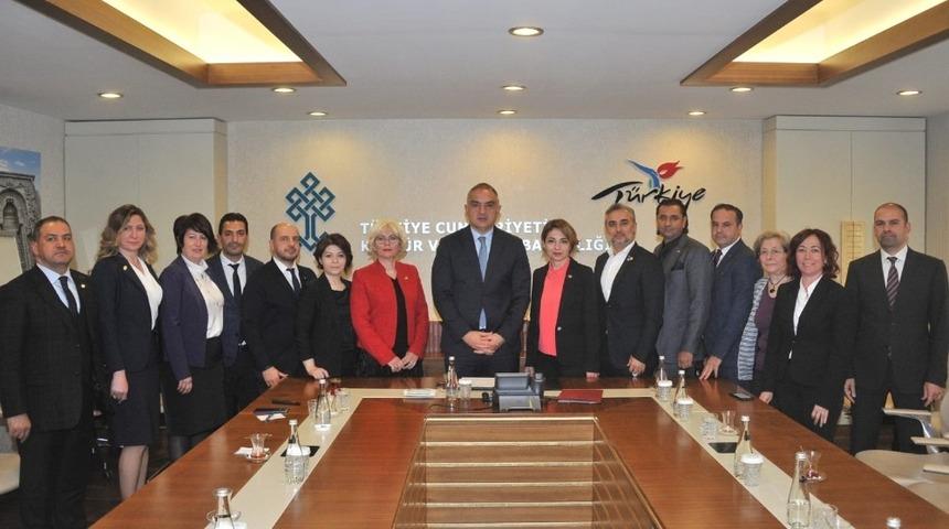 GESİFED, K&uuml;lt&uuml;r Ve Turizm Bakanı Ersoy&rsquo;a &rsquo;Ege Hikayesi&rsquo;ni Anlattı