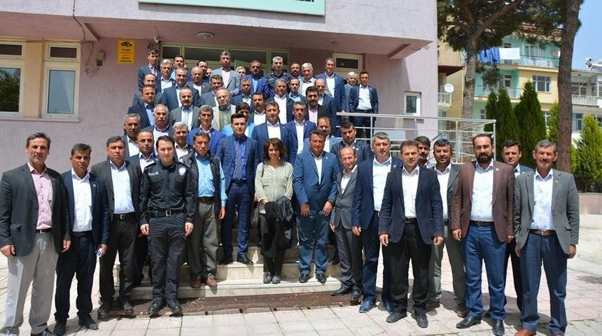 Kaymakam Atak yeni se&ccedil;ilen muhtarlarla buluştu