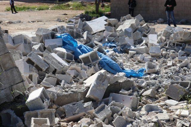 Eyyübiye’de metruh binalar yıkıldı