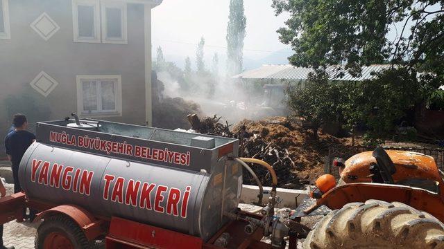 Çevre temizliği için yakılan ateş 400 balya samanı yaktı