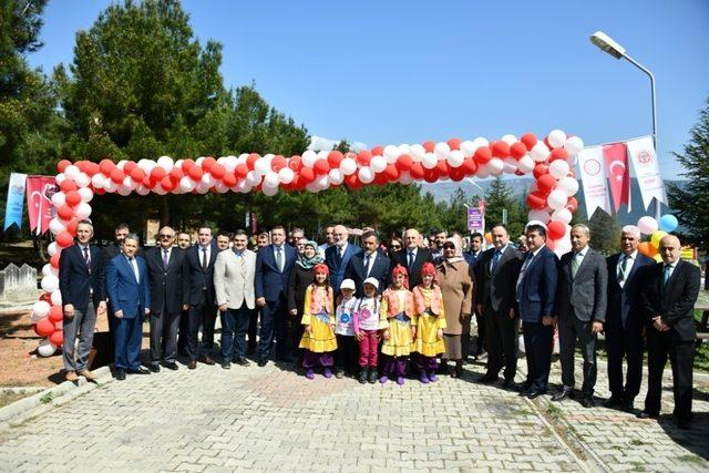 Vali Kaymak: “Tek amacımız çocuklarımızın vatana ve millete faydalı olmaları”