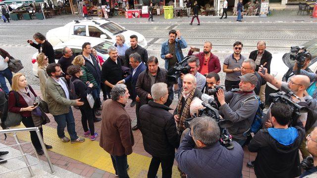 Cumhuriyet Gazetesi eski çalışanları cezaevine girdi