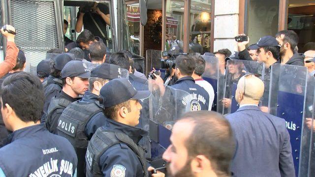 Polis, Taksim'de Soma protestosuna izin vermedi