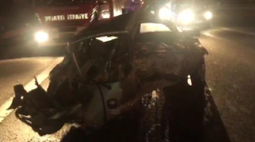 TEM Otoyolu'nda 6 ara&ccedil; birbirine girdi: 1 yaralı