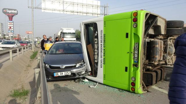 6 araç zincirleme kazaya karıştı, yol trafiğe kapandı