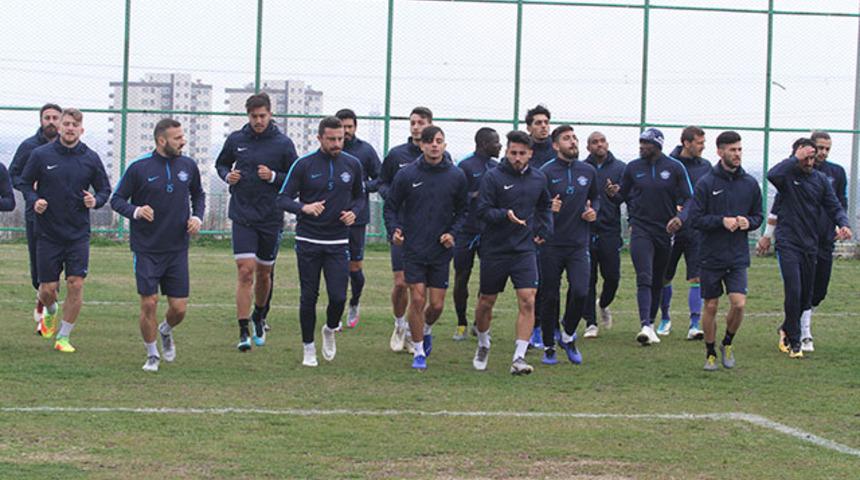 Adana Demirspor ilk 45 dakika gol yemiyor